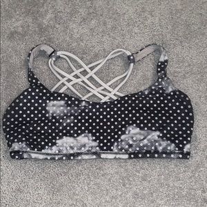 Lululemon sports bra
